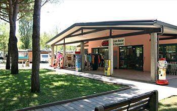 Parco vacanze露营村3*